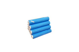 Folia stretch niebieska 1,5kg cienka tulejka